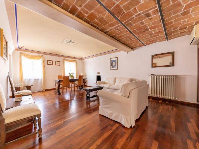 Ferienwohnung Royal Domus Perugia - Via Mazzini Exterior foto